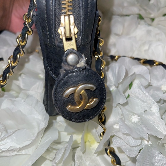 Chanel Matelasse Chain Black Shoulder Bag Vintage With COA - Picture 4 of 11